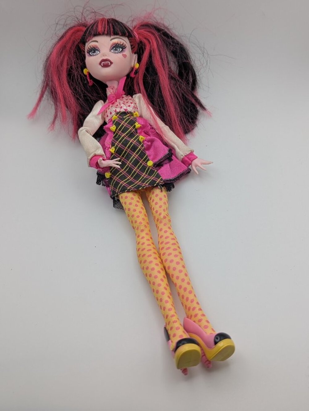 2008 Monster High Forbitten Love Draculaura Doll